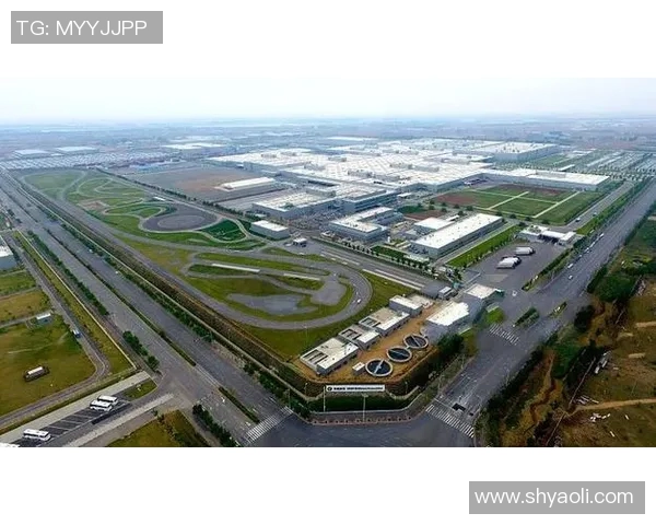 球场聚焦：探索运动魅力与城市文化融合的新视野